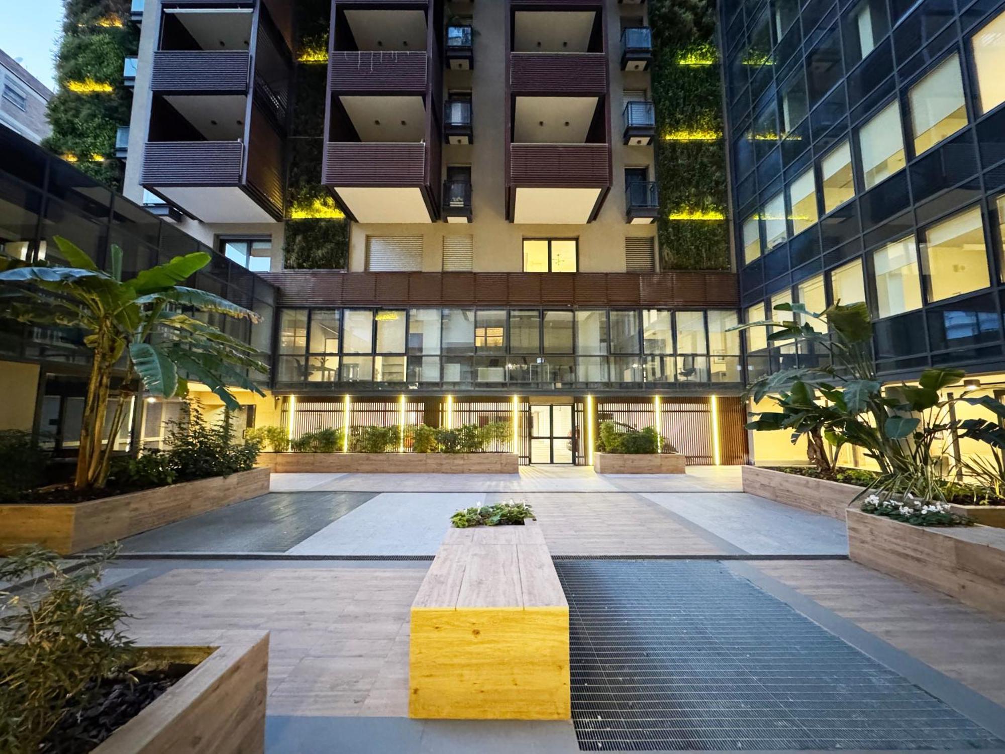 Aurealiving - Sage Luxury With Air Conditioning, Fast Wifi And Free Gym Apartment *